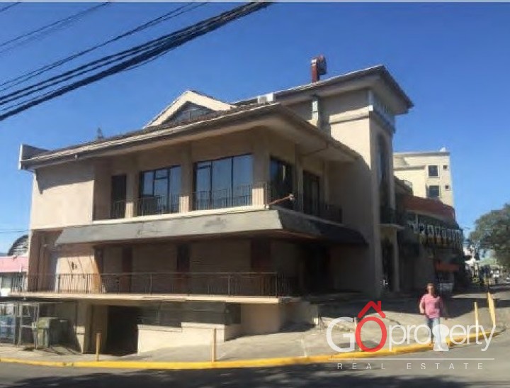 Se vende edificio comercial en los Yoses! 